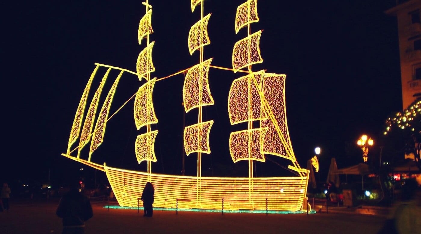 Christmas Traditions In Greece - SirHoliday