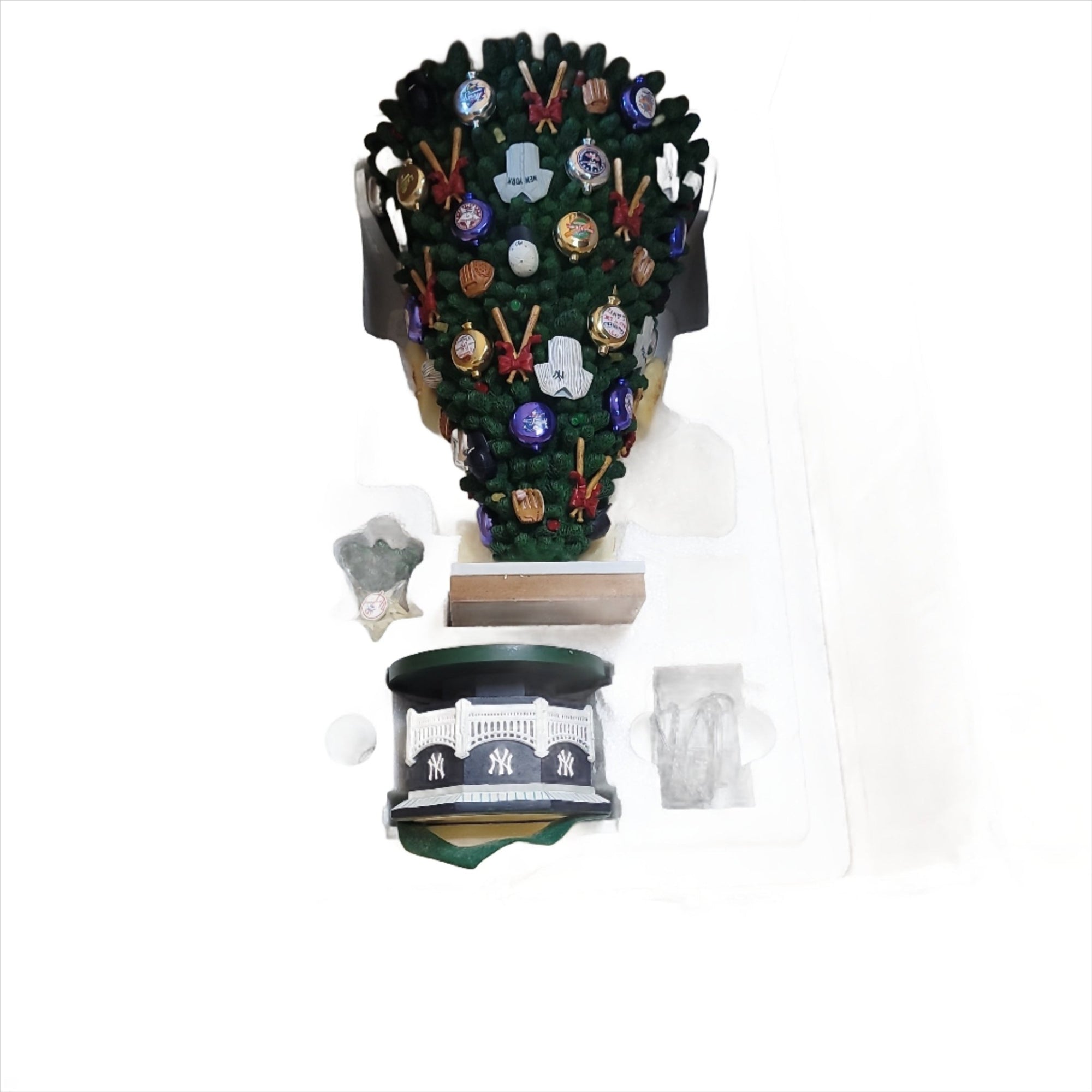 The Danbury Mint Christmas Tree New York Yankees Theme Sir219Holiday - SirHoliday